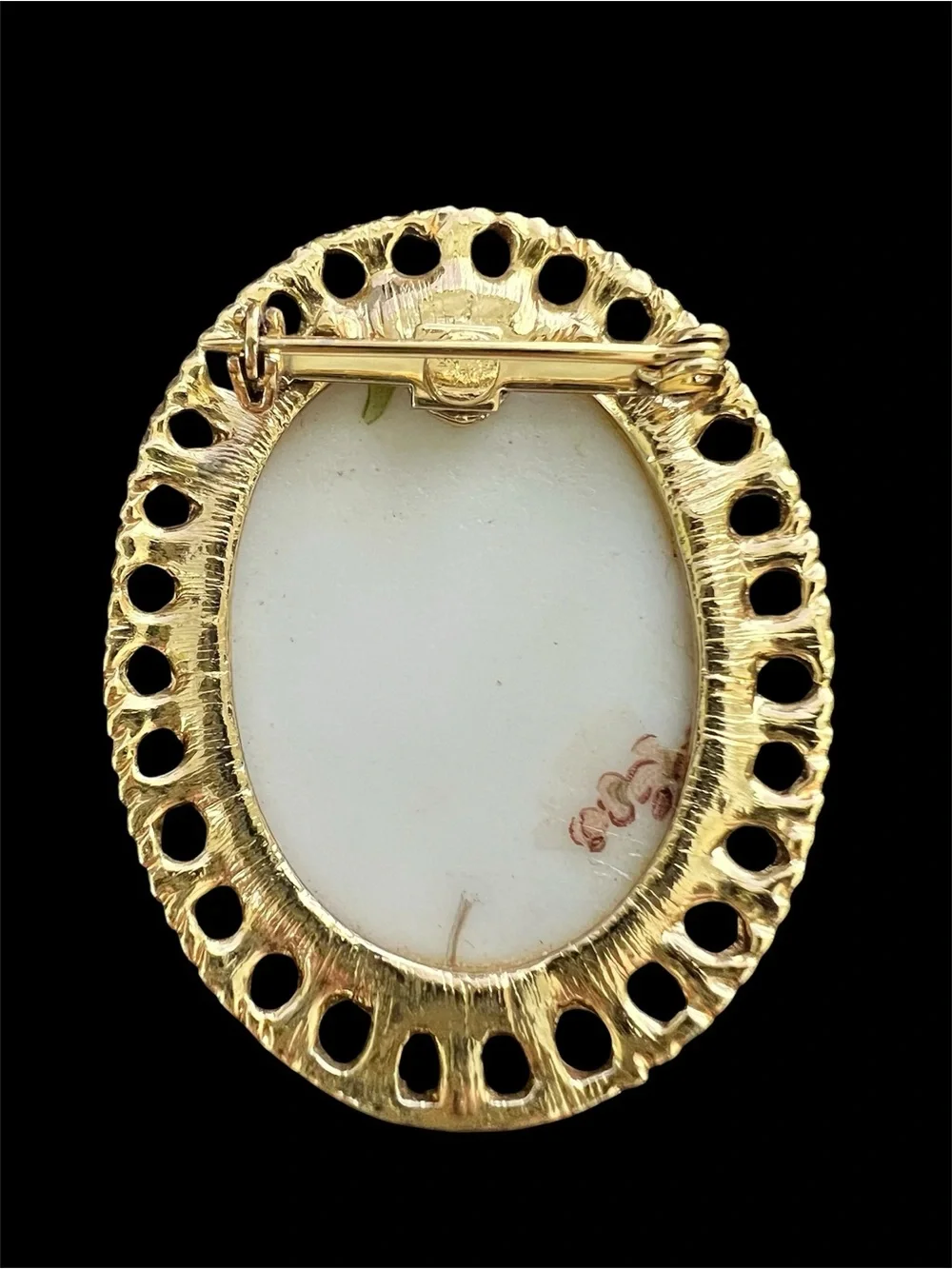 Vintage Floral Brooch with Gold-Tone Filigree Frame